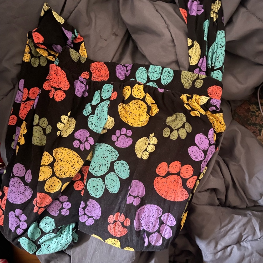 Sz small joggers Paw Print
